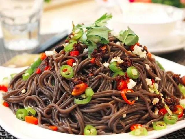 蕨根粉是什么？